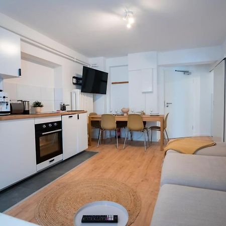 Hamburg City Apartment For 7 Exteriör bild