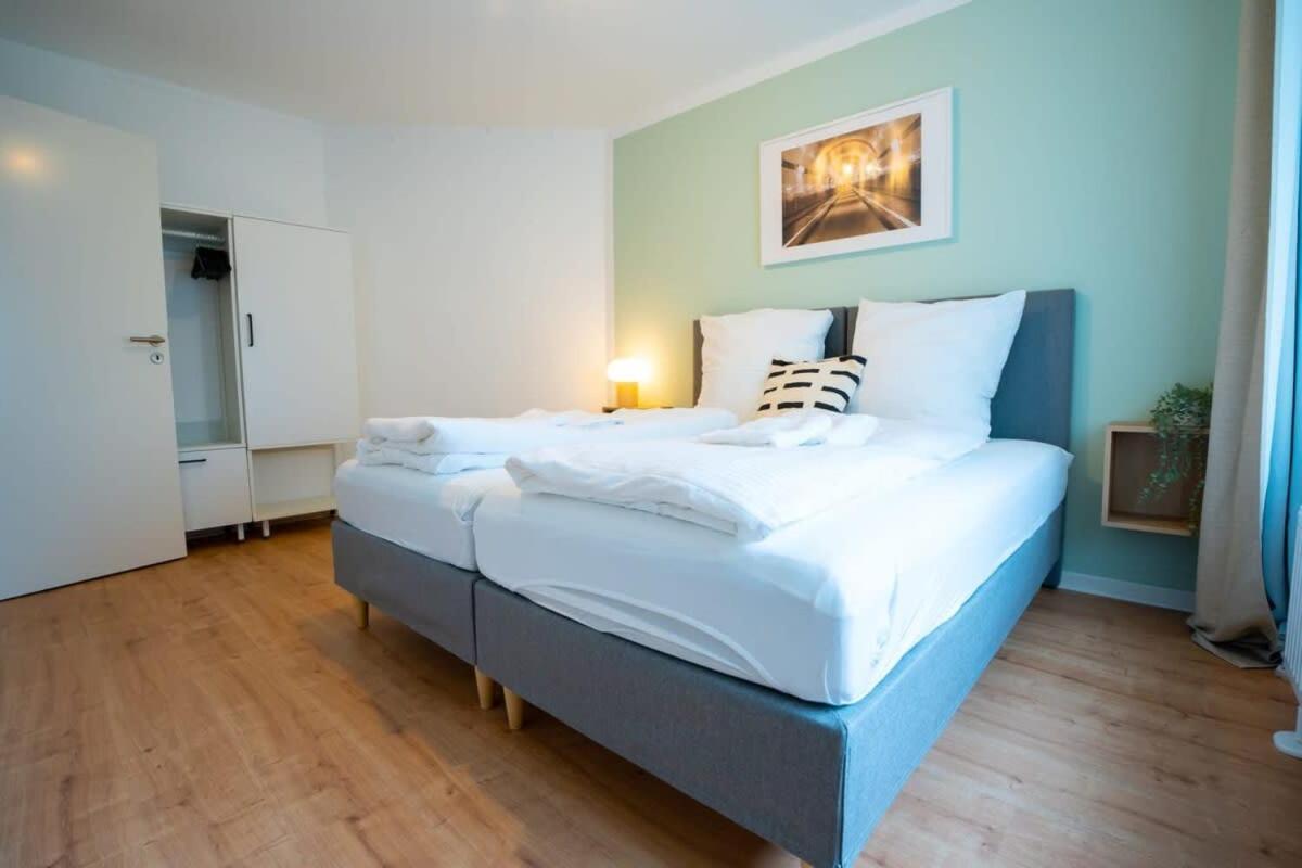 Hamburg City Apartment For 7 Exteriör bild